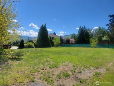 1823 North Road , Wenatchee, WA 98801 - Photo 3