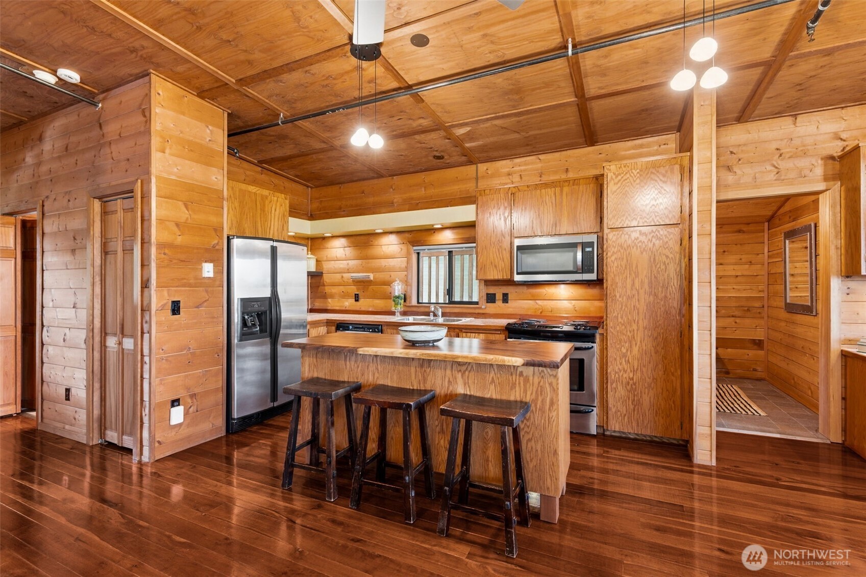 8005 21st Avenue W, University Place, WA 98466