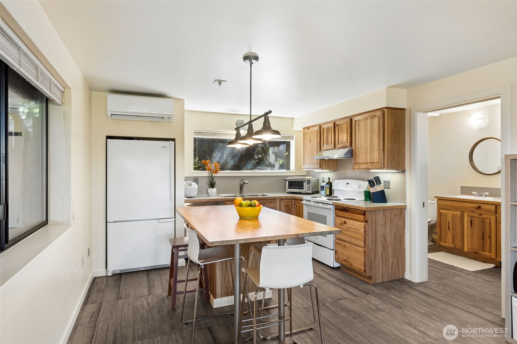 8005 21st Avenue W, University Place, WA 98466