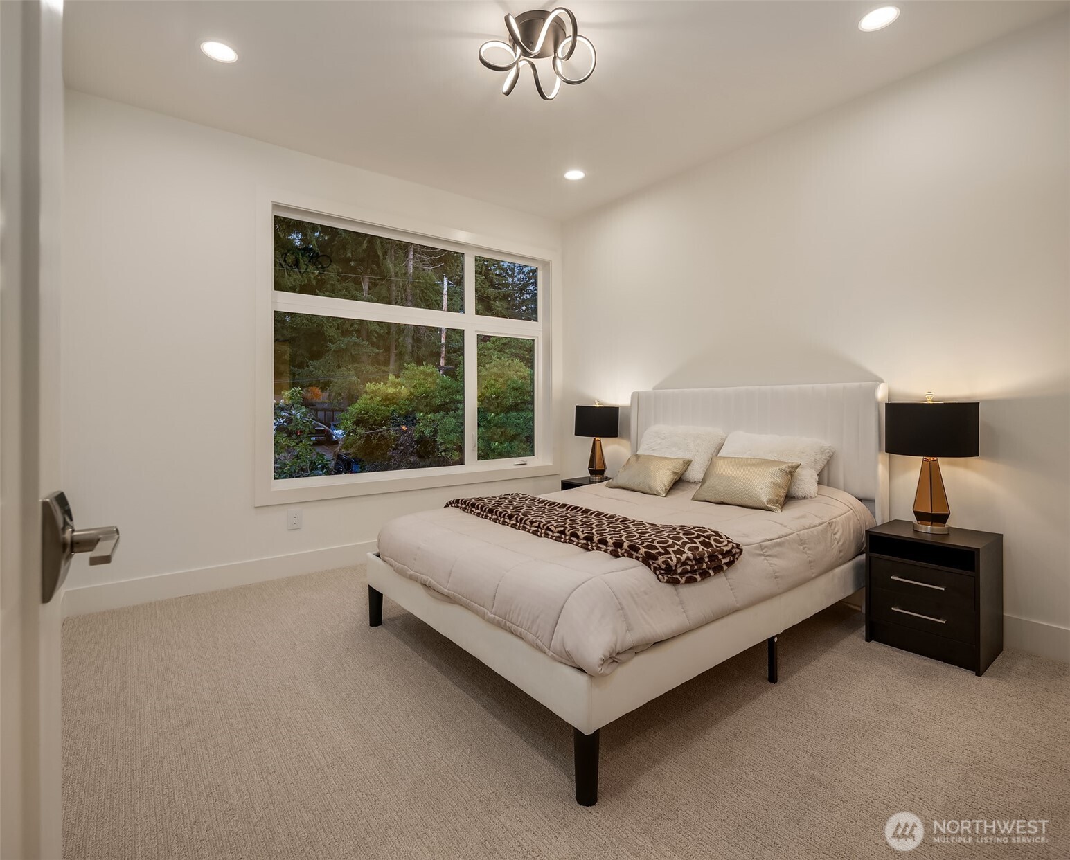3739 139th Avenue SE, Bellevue, WA 98006