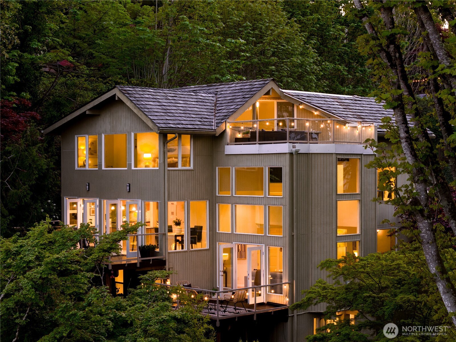 4290 Shoreclub Drive , Mercer Island, WA 98040