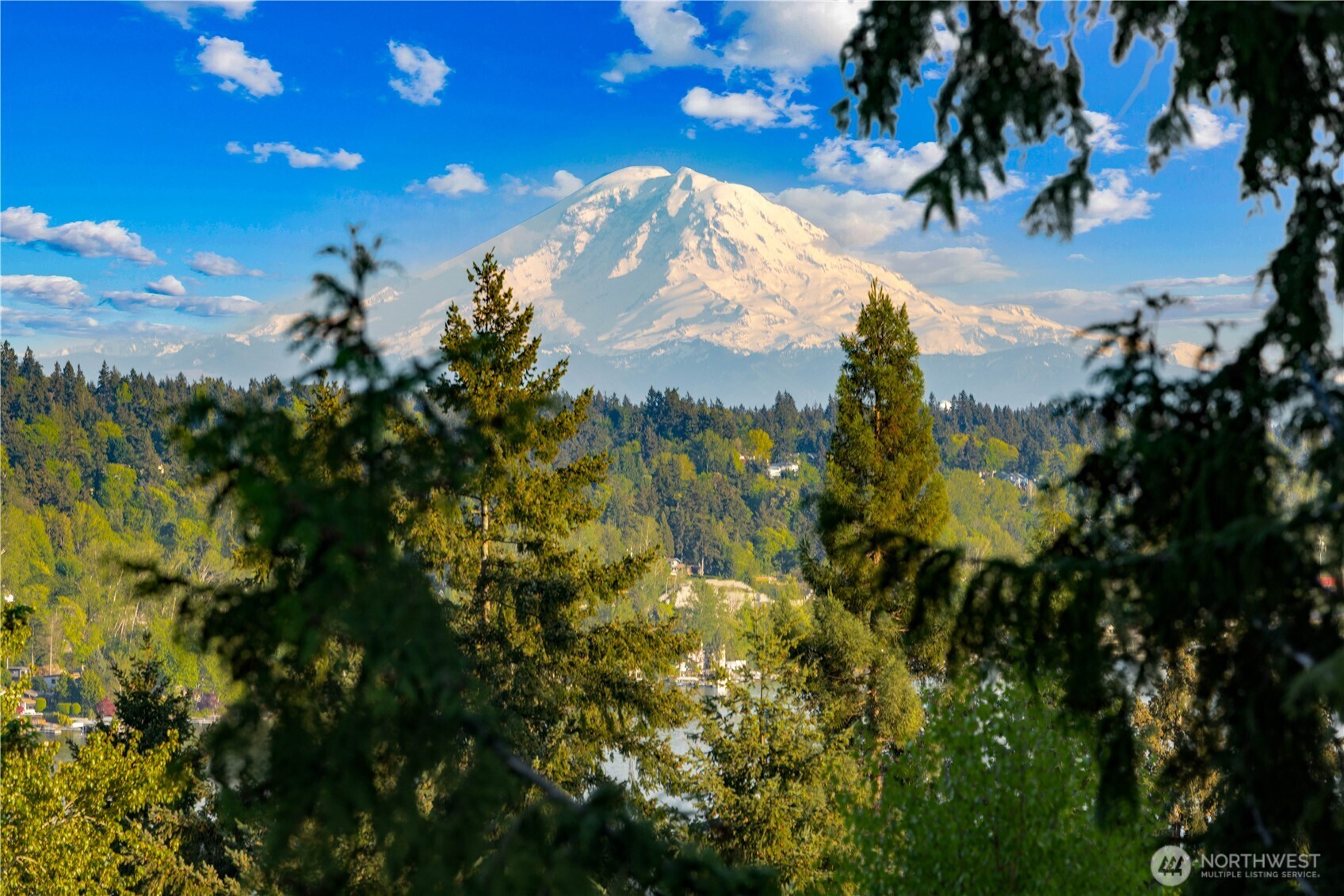 4290 Shoreclub Drive , Mercer Island, WA 98040