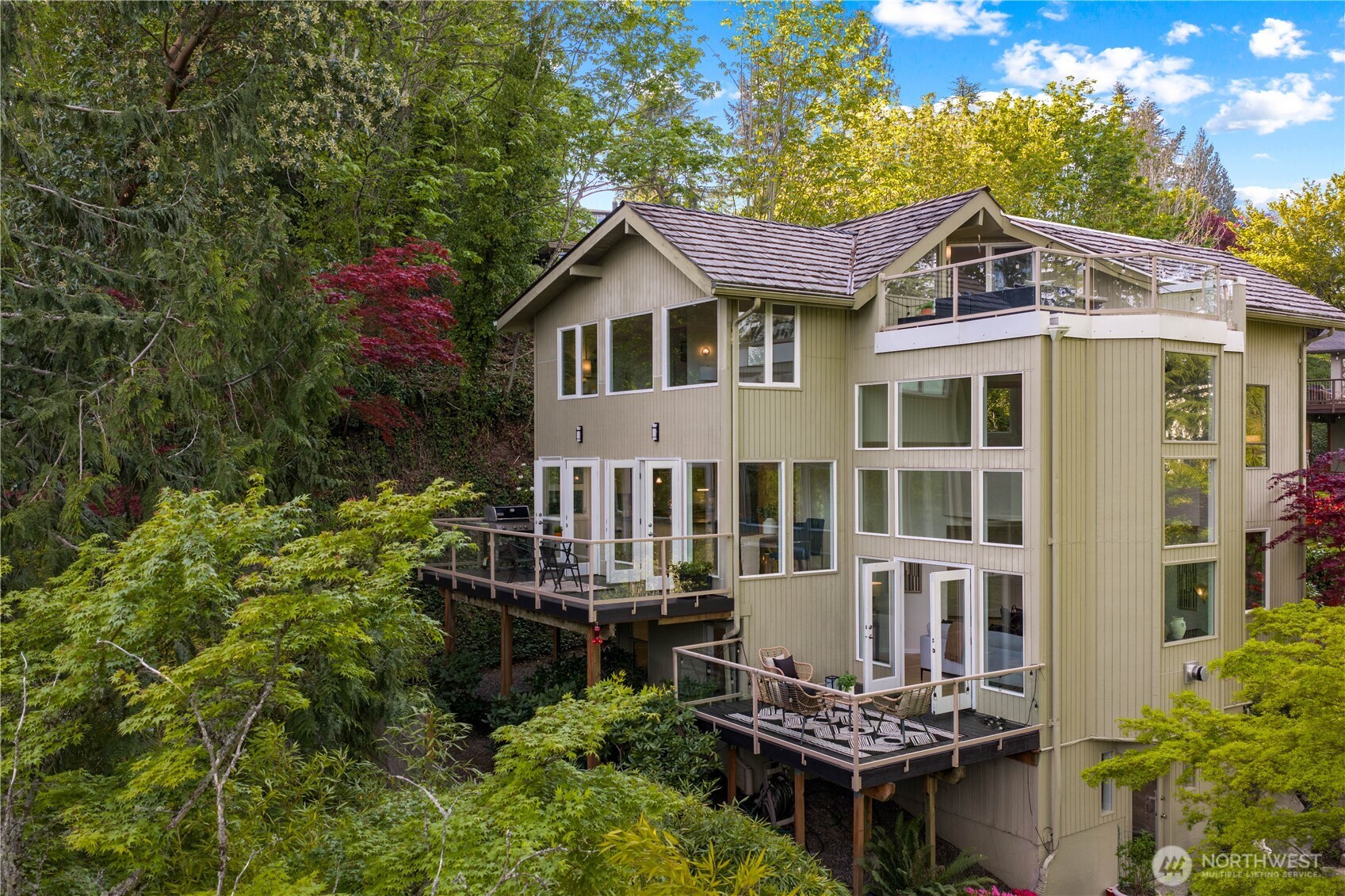 4290 Shoreclub Drive , Mercer Island, WA 98040
