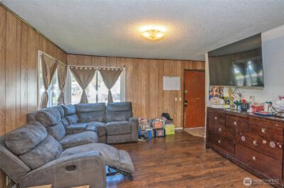 758 108th Street S, Tacoma, WA 98444 - Photo 4