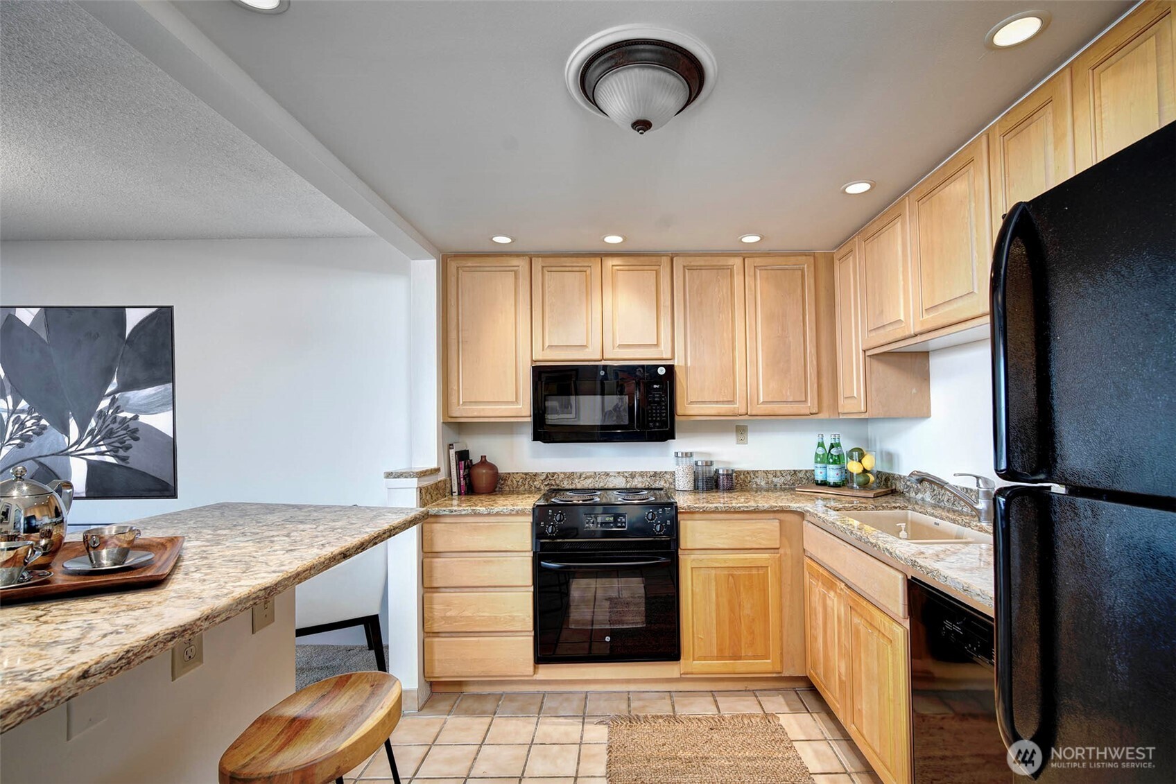 6535 Seaview Avenue NW #409B, Seattle, WA 98117