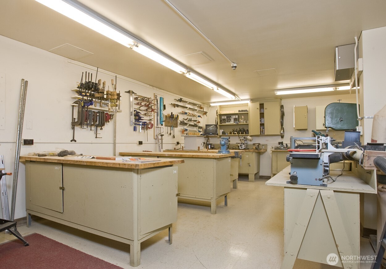 6535 Seaview Avenue NW #409B, Seattle, WA 98117