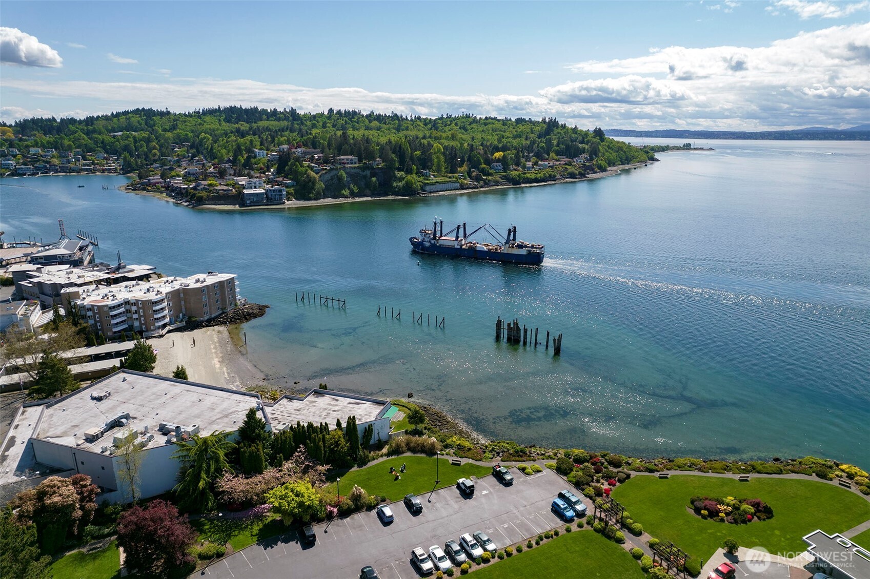 6535 Seaview Avenue NW #409B, Seattle, WA 98117