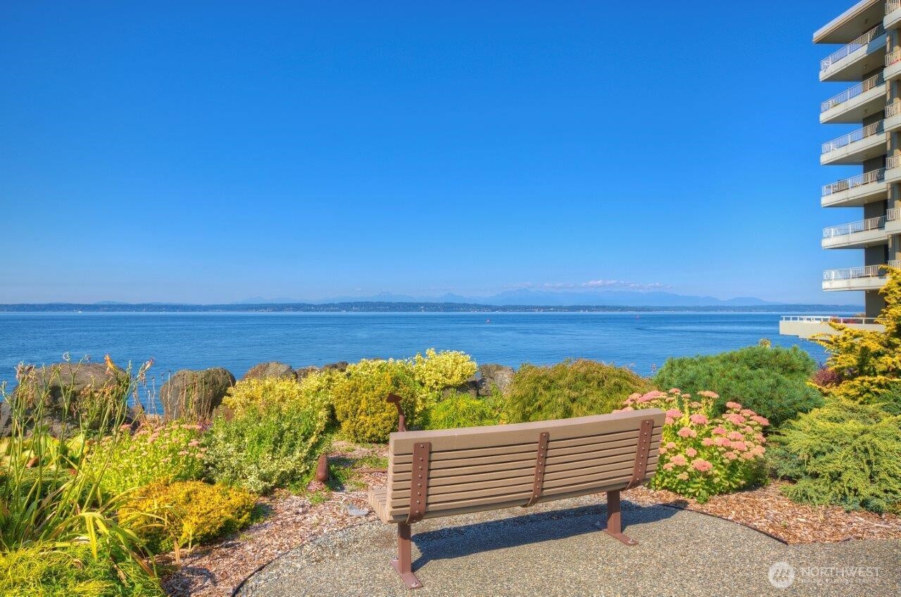 6535 Seaview Avenue NW #409B, Seattle, WA 98117