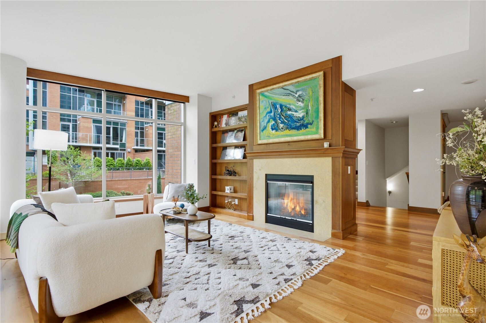 10620 NE 9th Place #TH-6, Bellevue, WA 98004
