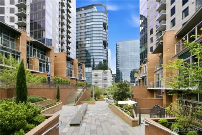 10620 NE 9th Place #TH-6, Bellevue, WA 98004 - Photo 2