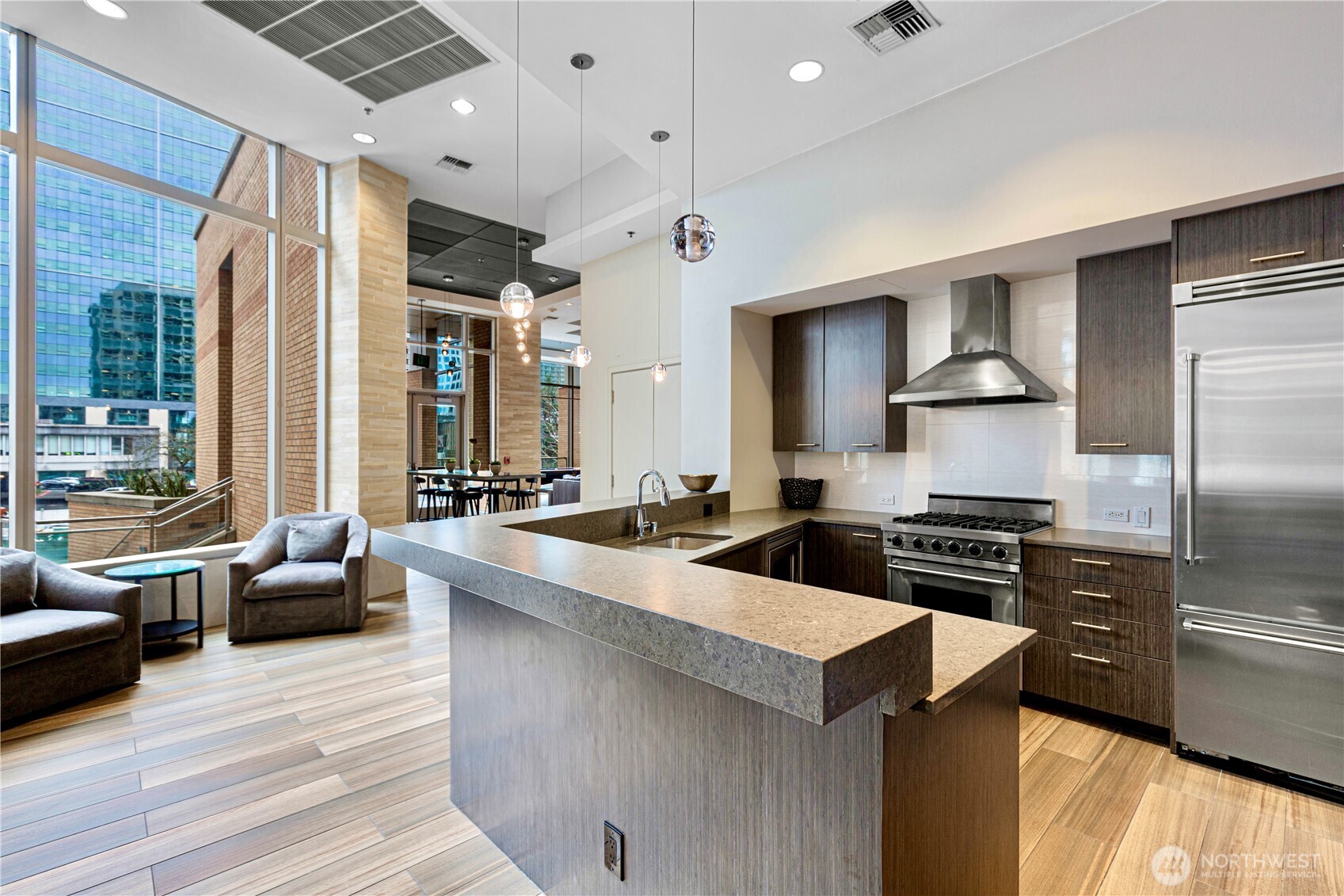 10620 NE 9th Place #TH-6, Bellevue, WA 98004