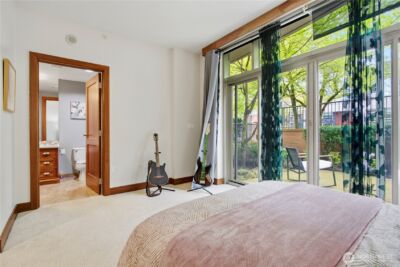 10620 NE 9th Place #TH-6, Bellevue, WA 98004 - Photo 9