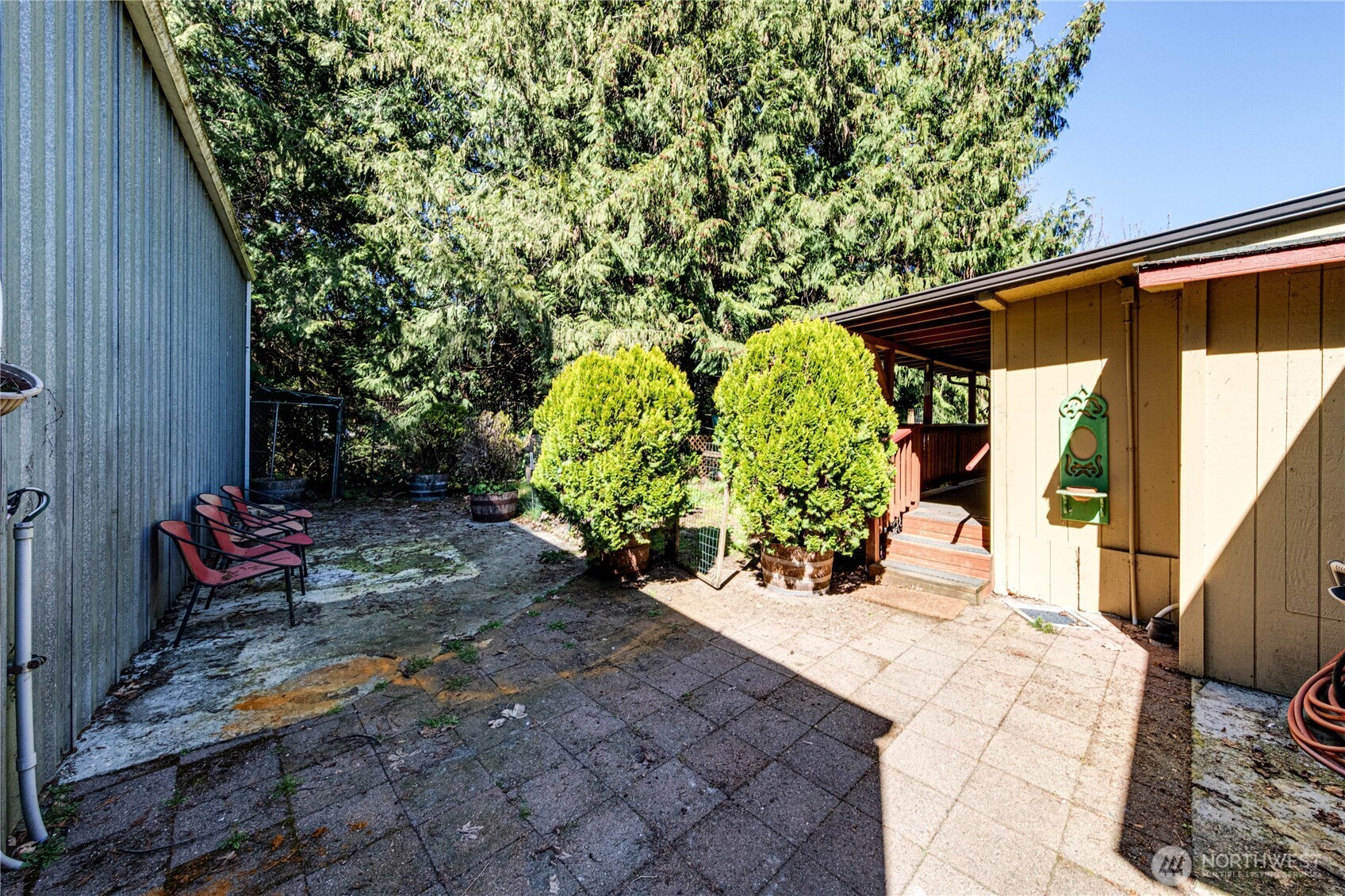 106 S Jensen Road , Port Angeles, WA 98362