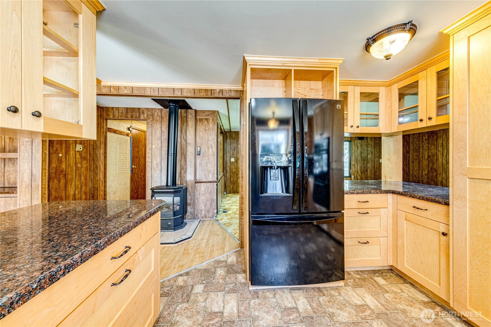 106 S Jensen Road , Port Angeles, WA 98362