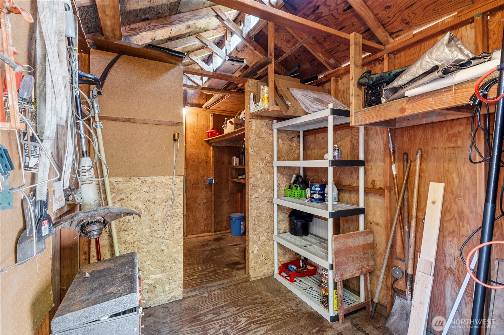 211 N Mount Christie Drive , Hoodsport, WA 98548