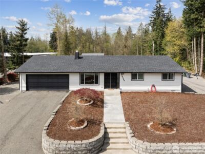 15422 Canyon Road E, Puyallup, WA 98375 - Photo 1