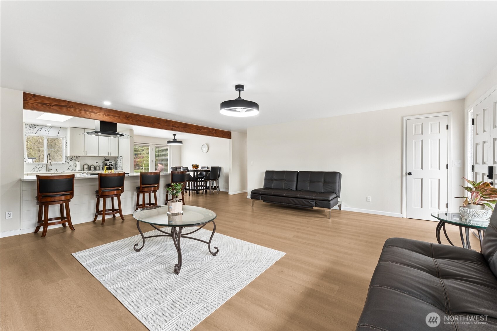 15422 Canyon Road E, Puyallup, WA 98375