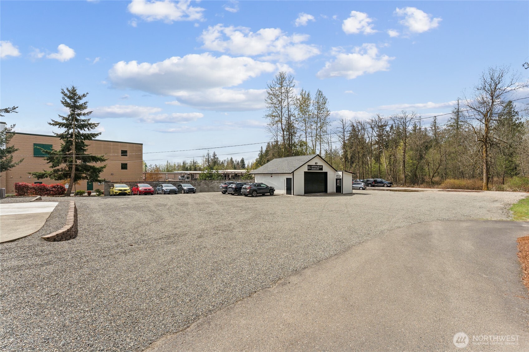 15422 Canyon Road E, Puyallup, WA 98375