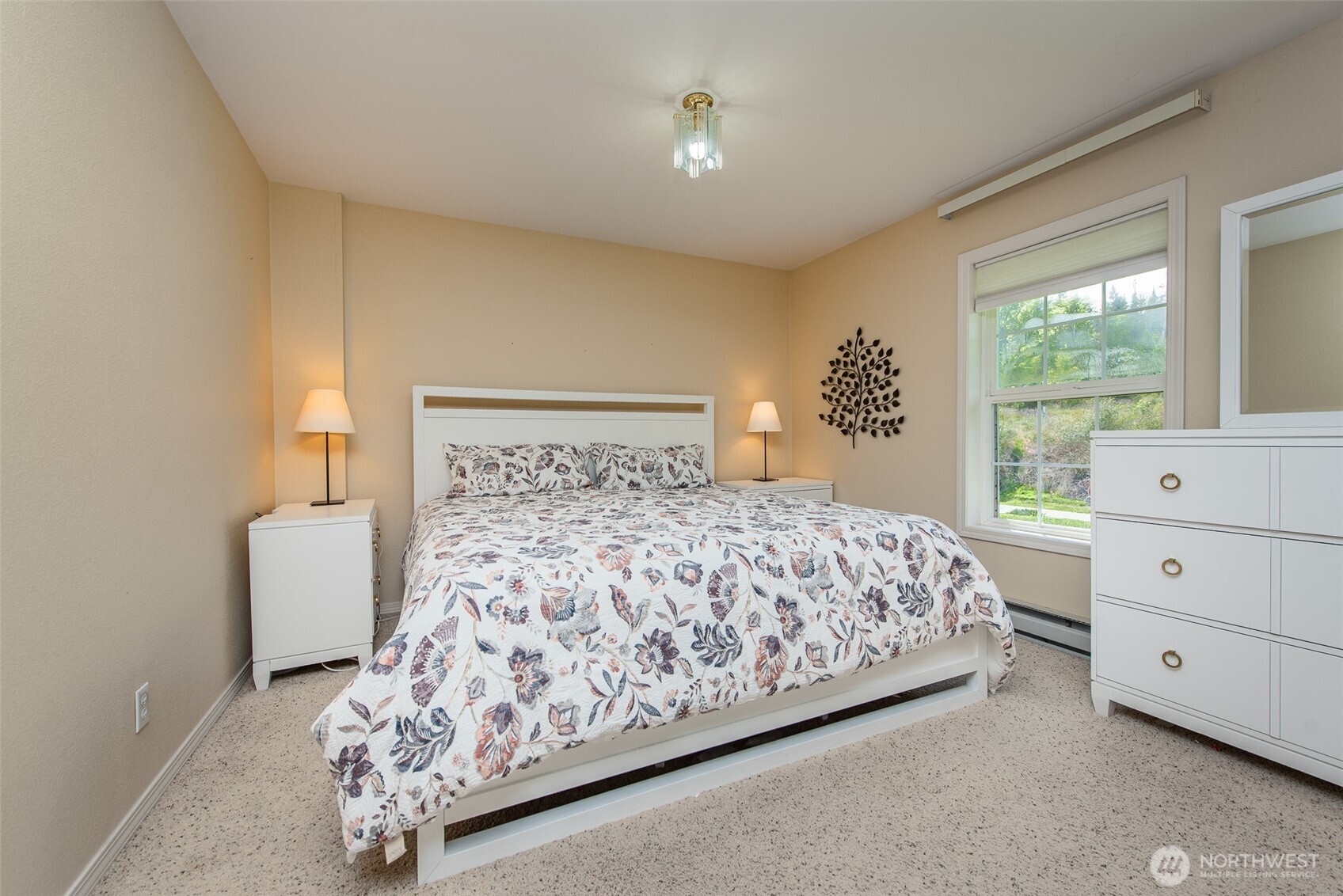 608 Reservoir Road , Sequim, WA 98382