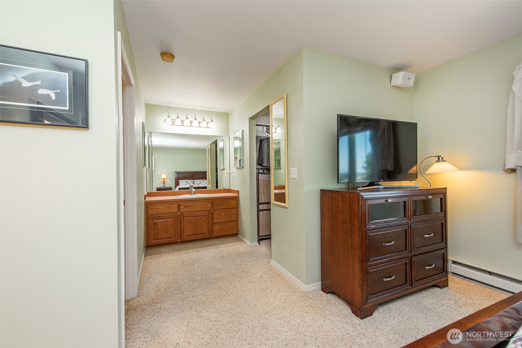 608 Reservoir Road , Sequim, WA 98382