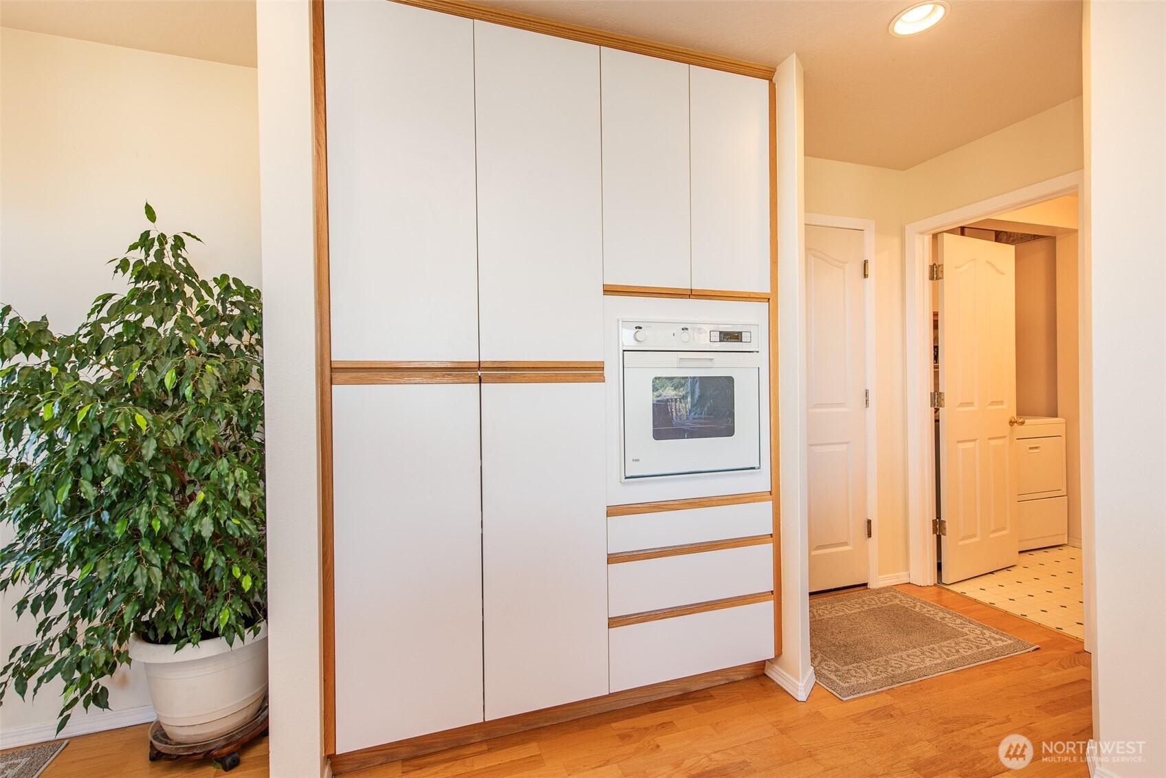 608 Reservoir Road , Sequim, WA 98382