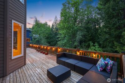 25846 NE 4th Place , Sammamish, WA 98074 - Photo 14