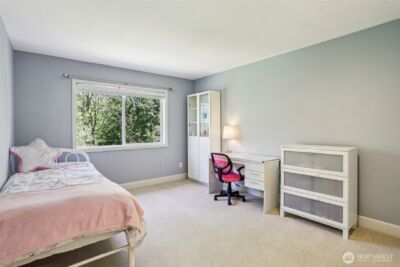 25846 NE 4th Place , Sammamish, WA 98074 - Photo 25