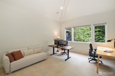 25846 NE 4th Place , Sammamish, WA 98074 - Photo 10