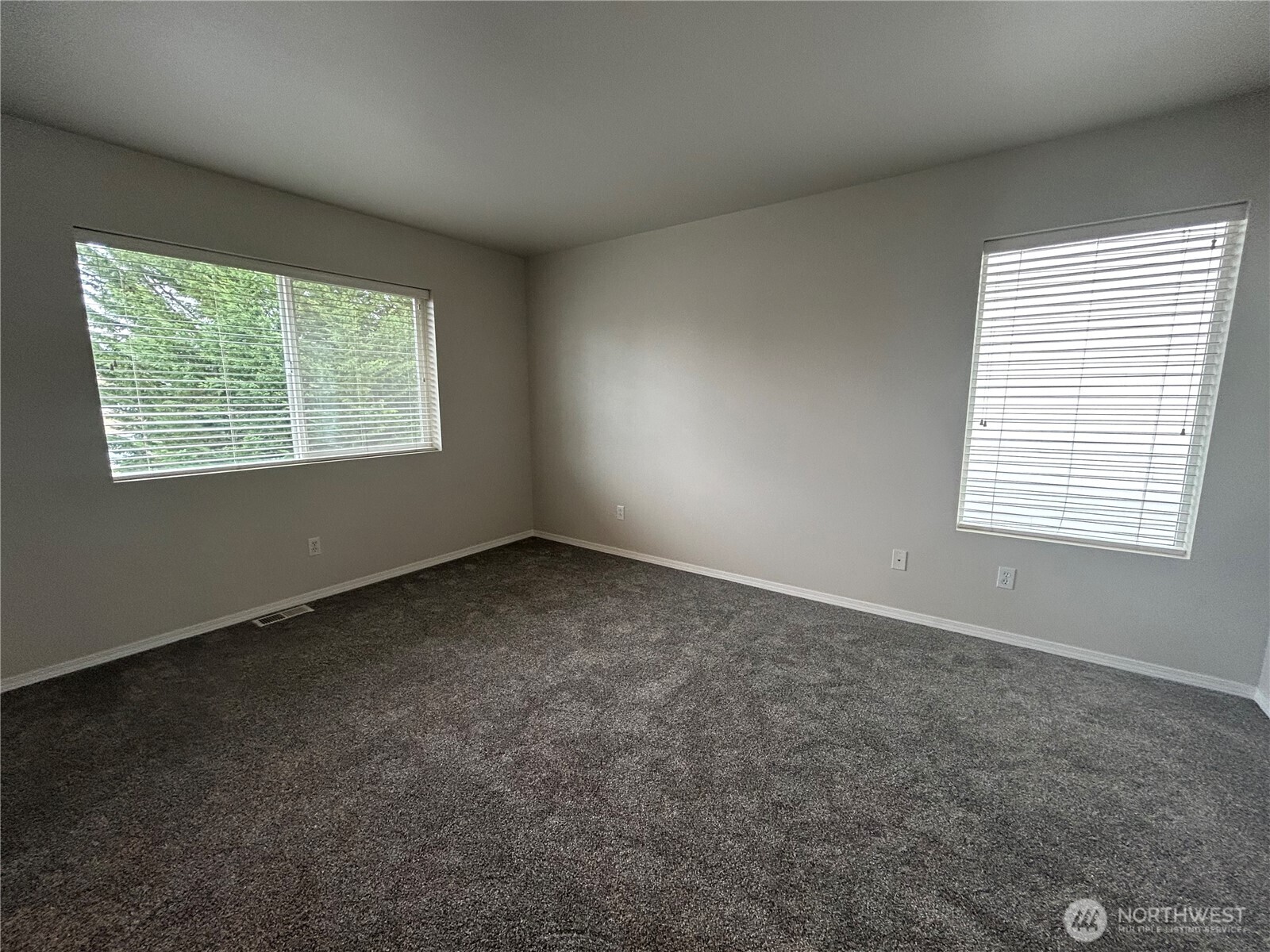 24528 SE 275th Street , Maple Valley, WA 98038