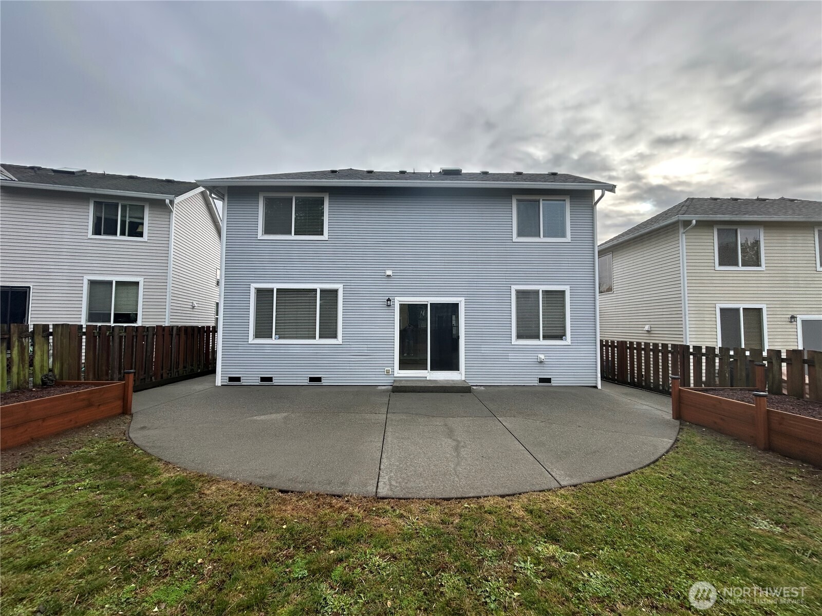 24528 SE 275th Street , Maple Valley, WA 98038
