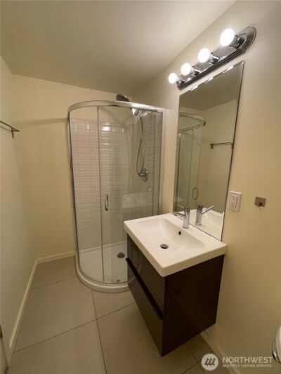 12456 SE 27th Street , Bellevue, WA 98005 - Photo 19