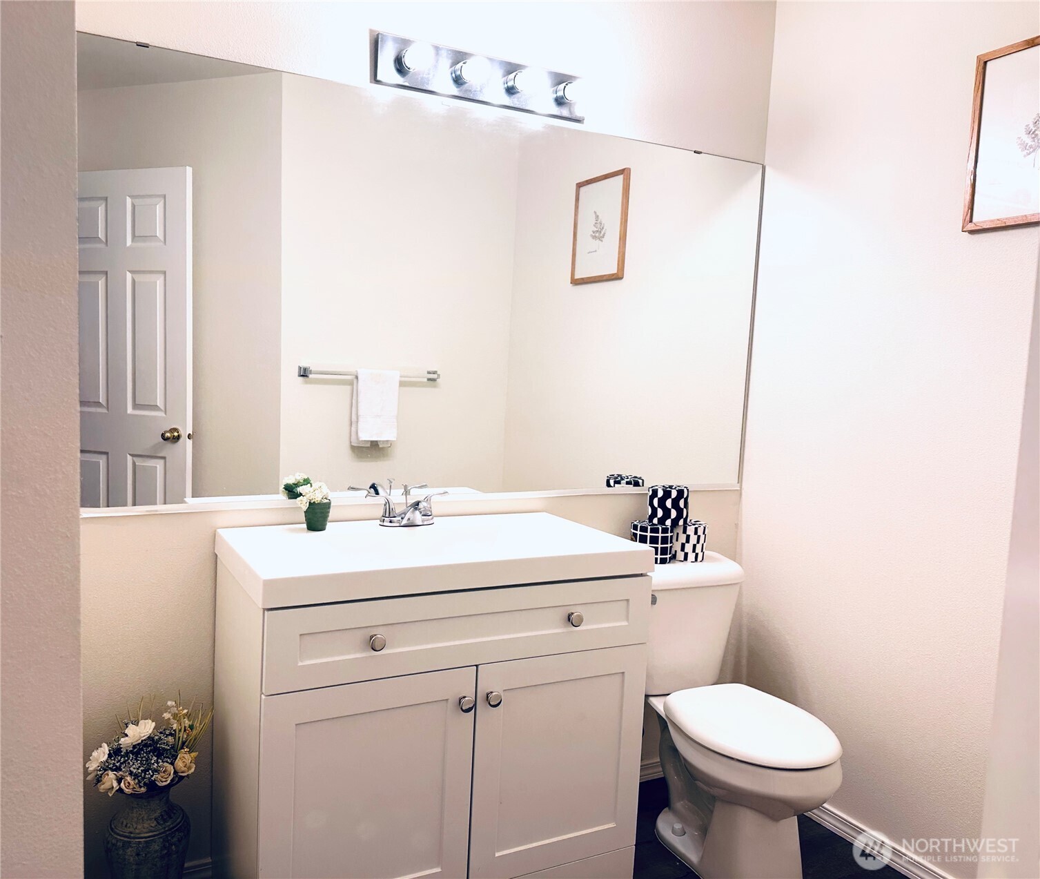 8828 238th St SW #D1, Edmonds, WA 98026