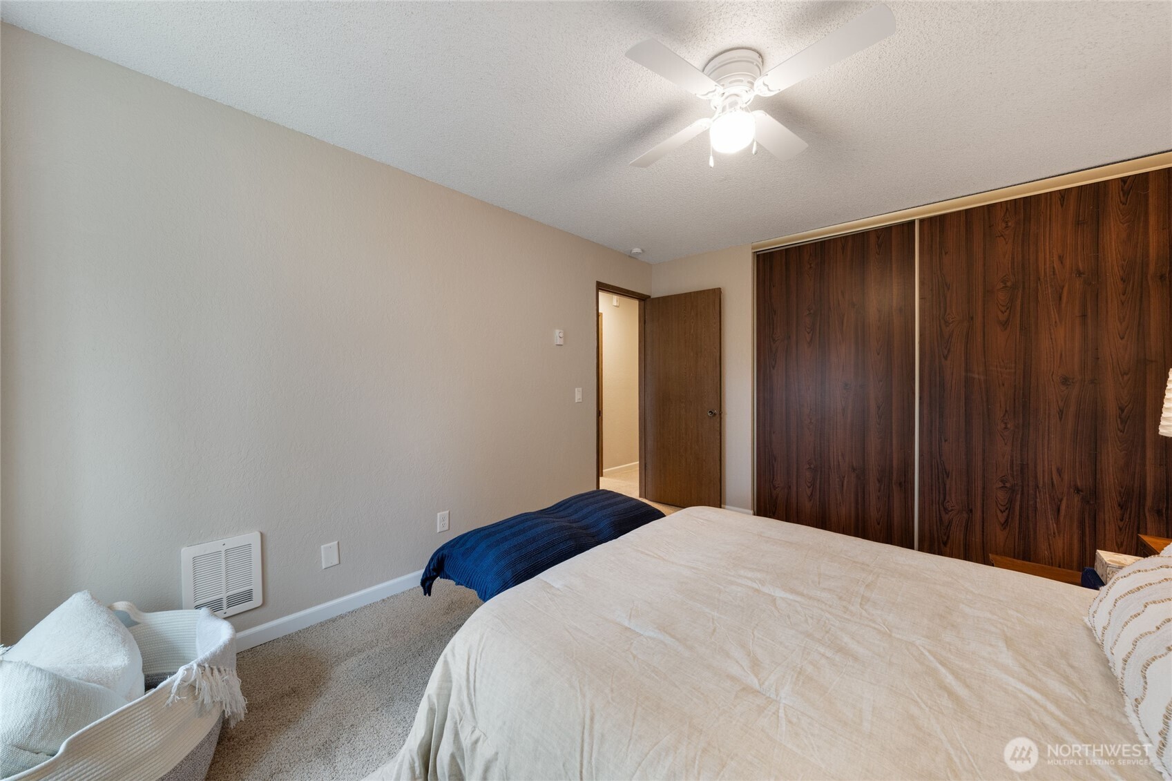 33030 17th Place S #C303, Federal Way, WA 98003