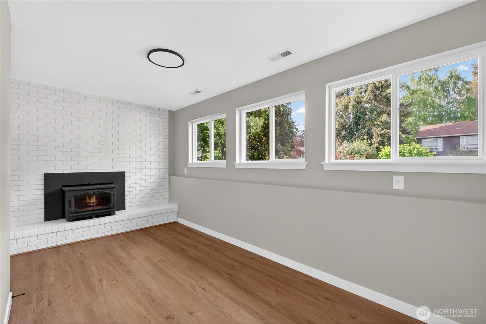 2625 SW 337th Street , Federal Way, WA 98023