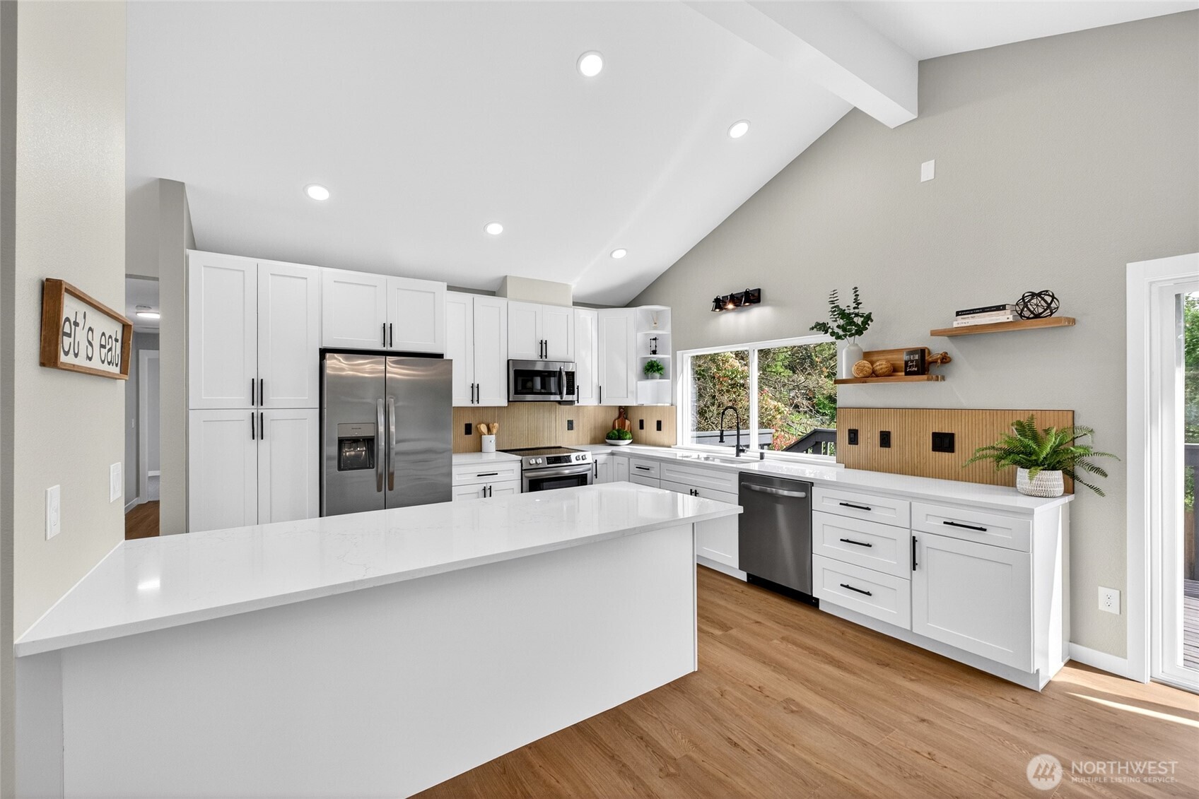 2625 SW 337th Street , Federal Way, WA 98023