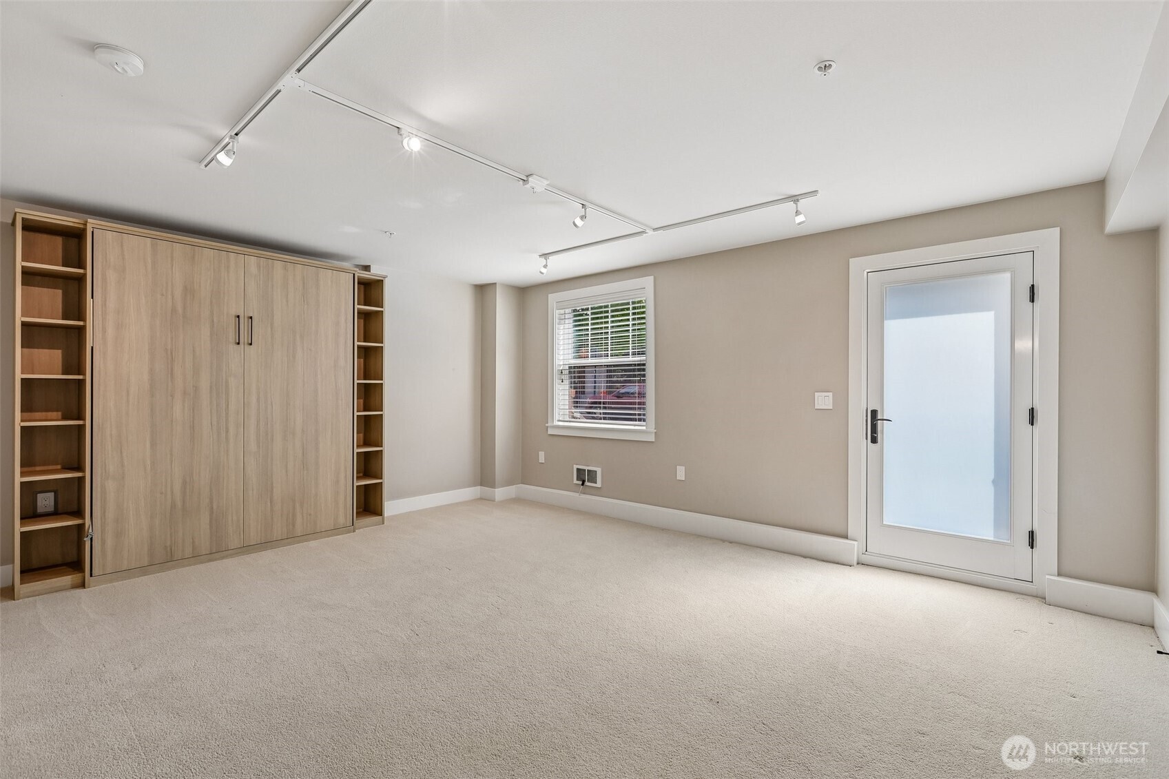 1078 NE High Street #10, Issaquah, WA 98029-7478