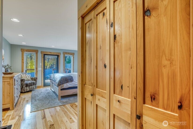 1221 Commercial , Leavenworth, WA 98826