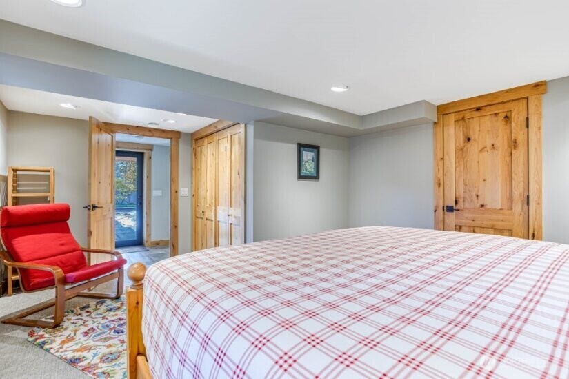 1221 Commercial , Leavenworth, WA 98826