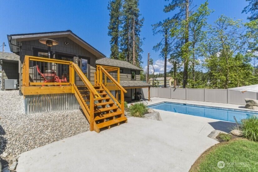 1221 Commercial , Leavenworth, WA 98826