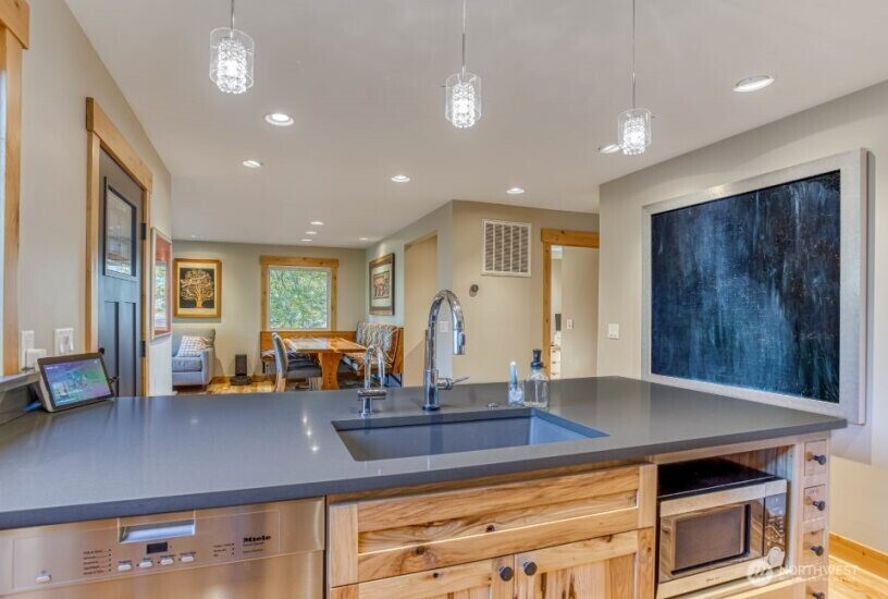 1221 Commercial , Leavenworth, WA 98826