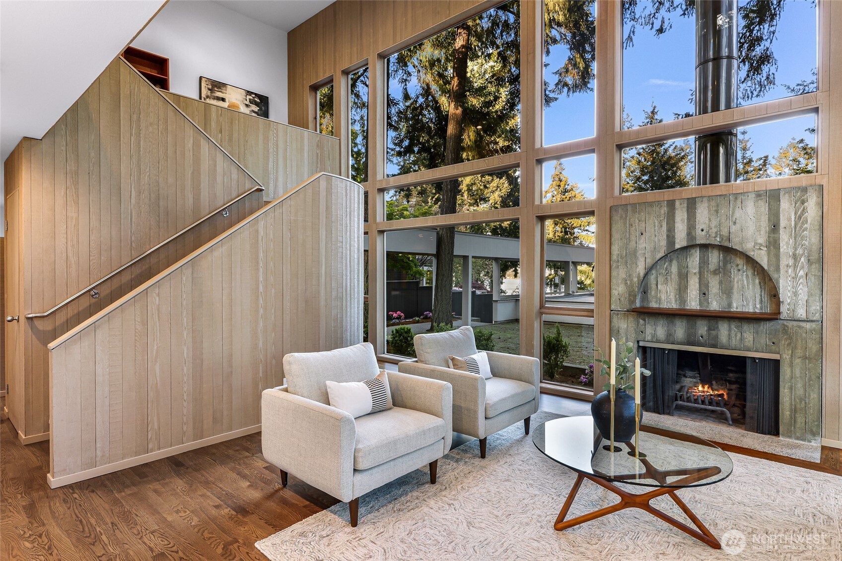 2261 W Lake Sammamish Parkway SE, Bellevue, WA 98008