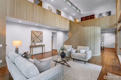 2261 W Lake Sammamish Parkway SE, Bellevue, WA 98008 - Photo 16