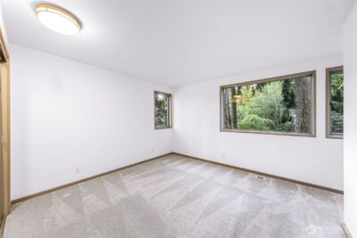 2261 W Lake Sammamish Parkway SE, Bellevue, WA 98008 - Photo 35