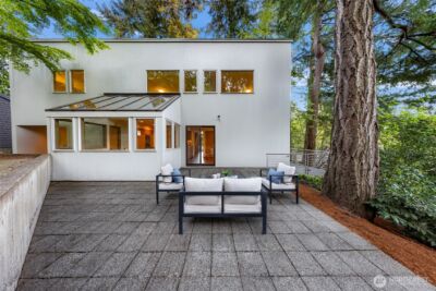 2261 W Lake Sammamish Parkway SE, Bellevue, WA 98008 - Photo 37