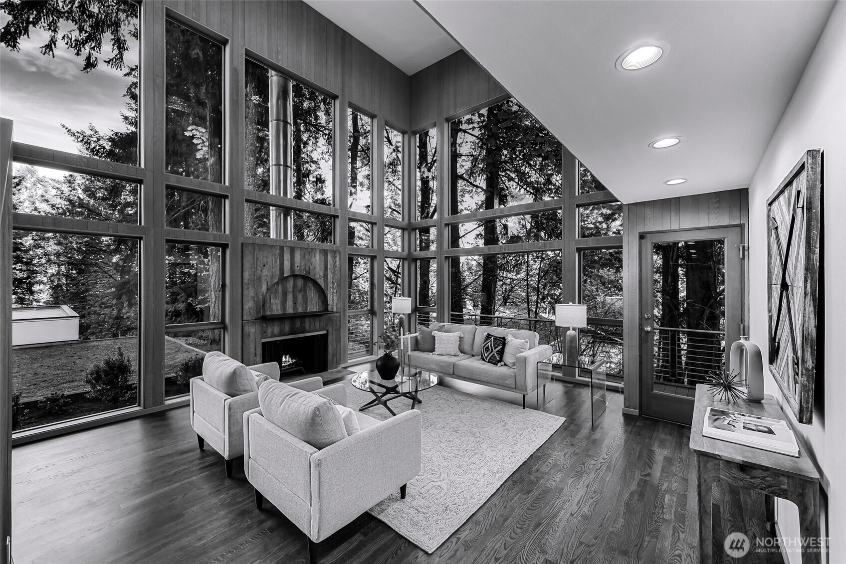 2261 W Lake Sammamish Parkway SE, Bellevue, WA 98008