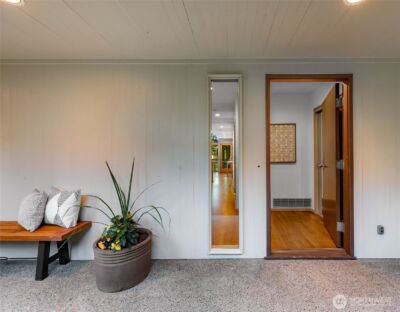 2261 W Lake Sammamish Parkway SE, Bellevue, WA 98008 - Photo 10