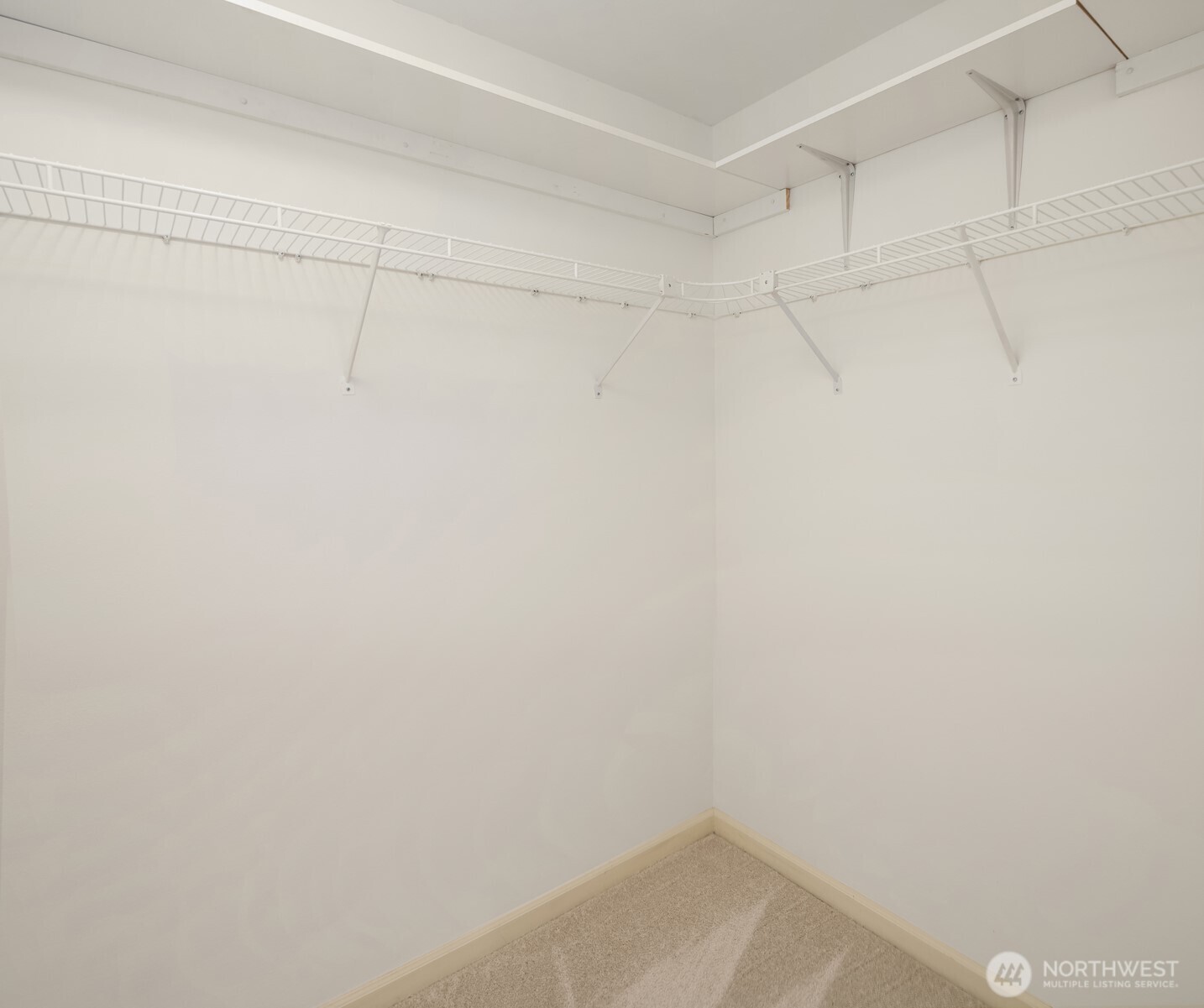 1417 Queen Anne Avenue N #206, Seattle, WA 98109