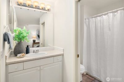 1417 Queen Anne Avenue N #206, Seattle, WA 98109 - Photo 15