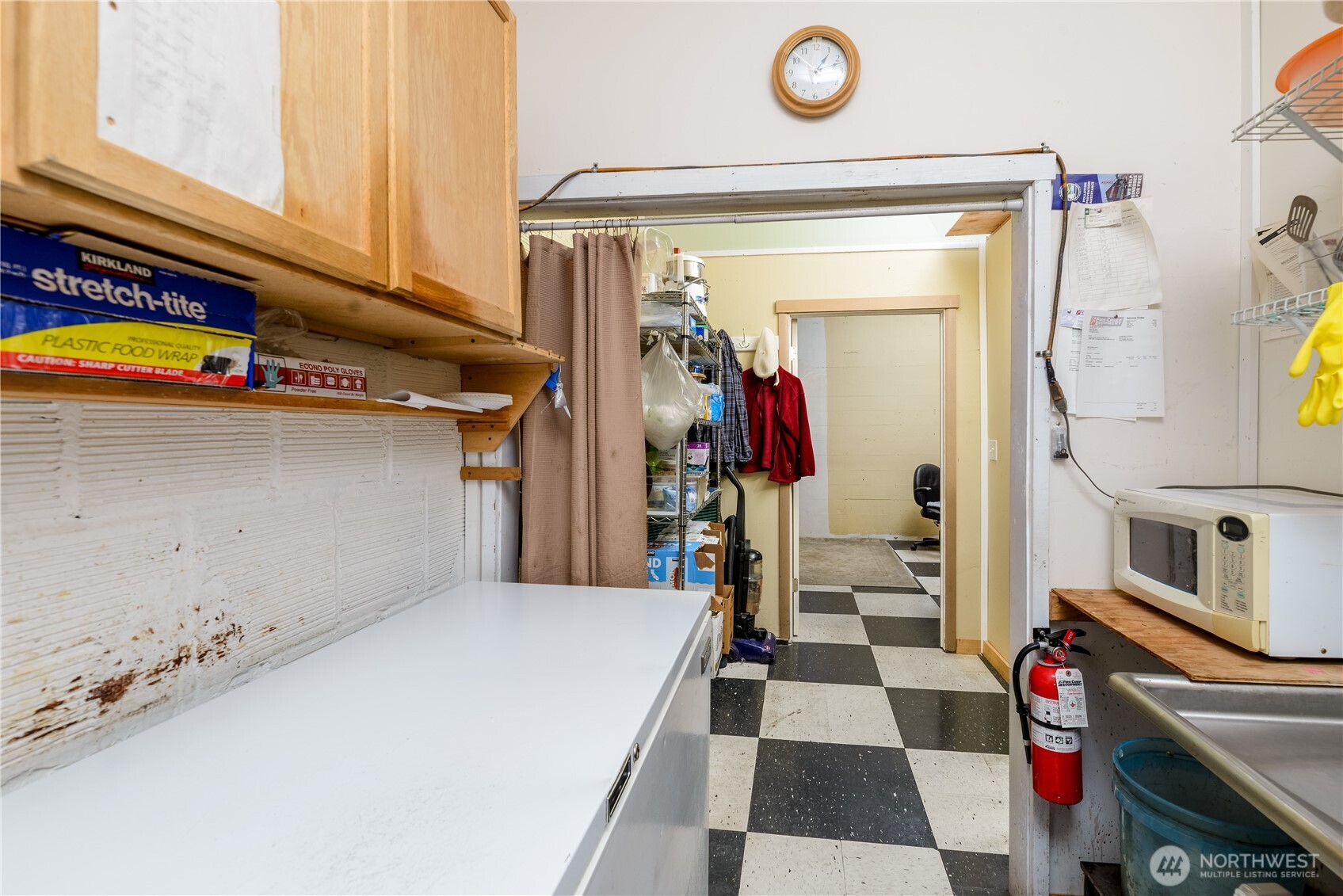 128 W First Street , Port Angeles, WA 98382