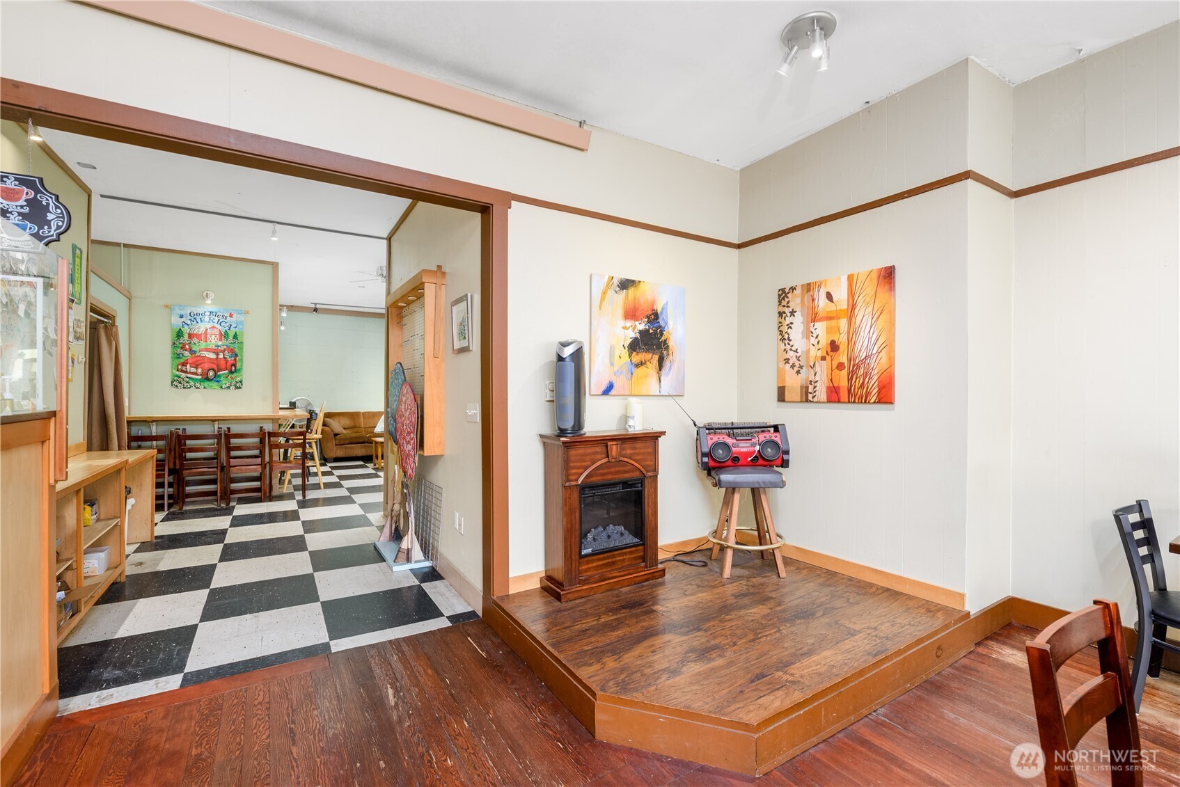 128 W First Street , Port Angeles, WA 98382